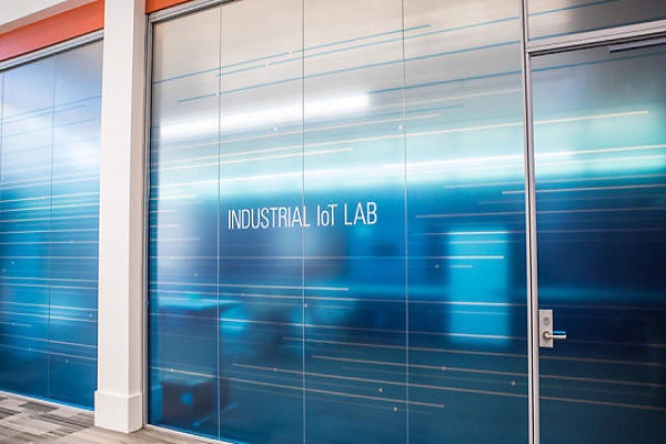 Focusing on Industrial Internet of Things (IIoT) collaboration