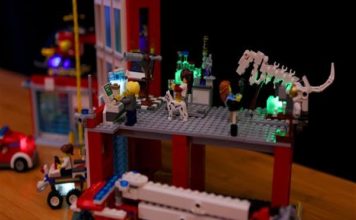 3D printed light-up Lego bricks