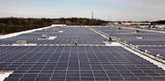 Solar rooftop at an Amazon fulfillment center.