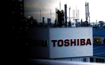 Toshiba opens bidding on semiconductor unit