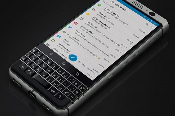 BlackBerry KeyOne takes advantage of embedded fingerprint sensor in a keyboard