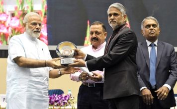 Dungarpur collector gets award for solar lamp project Dungarpur collector Surendra Singh Solanki receives award from PM Narendra Modi at Vigyan Bhawan in New Delhi