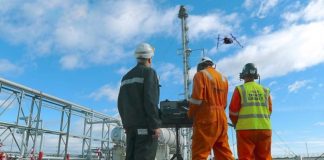asctec-falcon-8-inspection-safe-high-tech-drone-automation-thermal-oil-rig