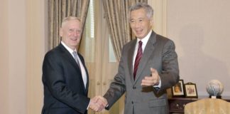 Lee Hsien Loong and Jim Mattis