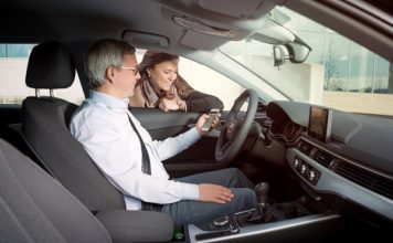 Telematics eCall Plug