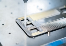 Dispensing test for a sealing bipolar plate for a fuel cell