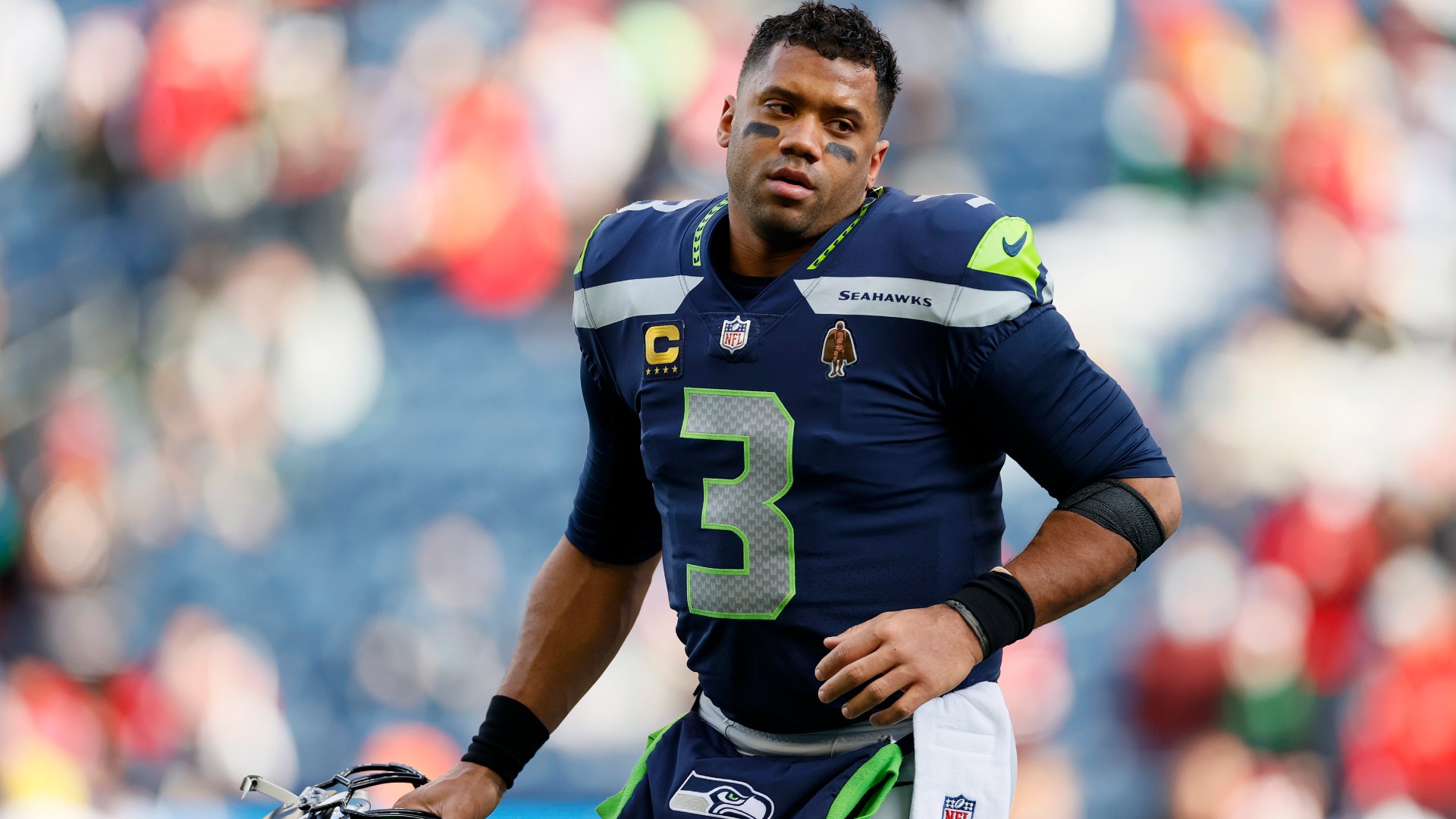 Seattle Seahawks agree to trade QB Russell Wilson to Denver Broncos, get  three players, pick..