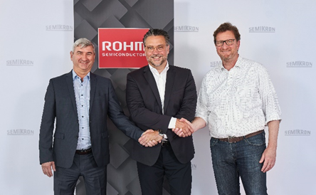 Karl-Heinz Gaubatz, CEO and CTO at SEMIKRON (left), Peter Sontheimer, CSO at SEMIKRON (right)