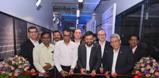 From Left : Mr. Amit Madan- Skoda VW, Mr. Satish Karadkhede- Mahindra, Mr. Rajendra Malekar- Tata Motors, Mr. Anshum Jain- Daimler India, Mr. Rajesh Nath- VDMA, Mr. Sandeep Chaudhary - Huf