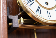 The Story of Timekeeping: From Pendulum Clocks to MEMS Oscillators (Part 3 of 3) The Story of Timekeeping