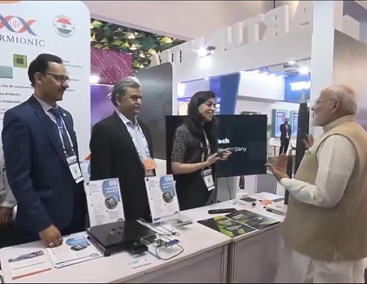 PM Narendra Modi encourages startups SEMICON India 2025