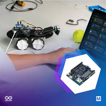 Arduino UNO Q Arduino UNO Q
