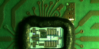 On-chip EPR spectrometer
